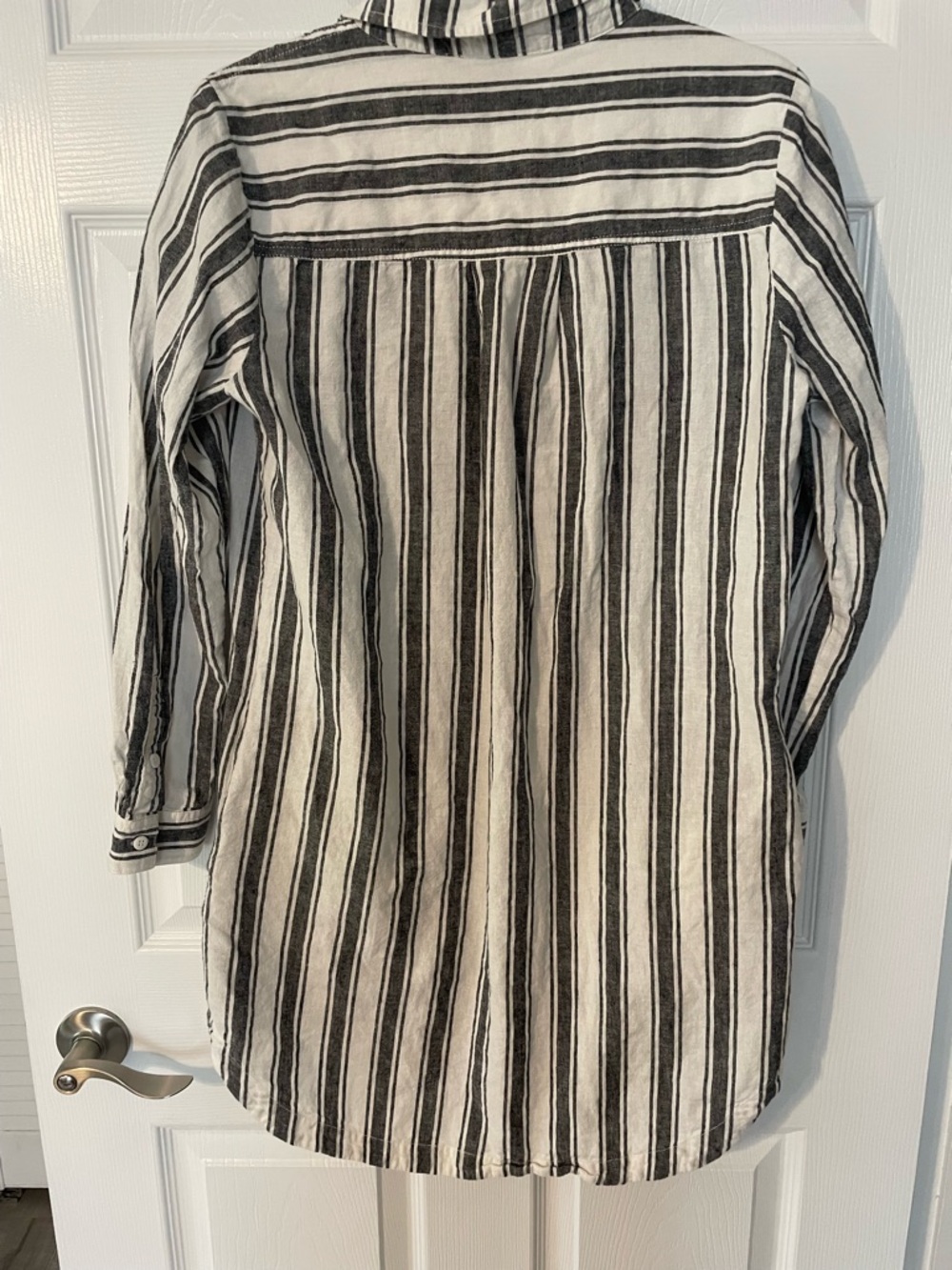 Sanctuary Black & White Striped Lace-Up swimsuit Cover-up - Picture 3 of 4